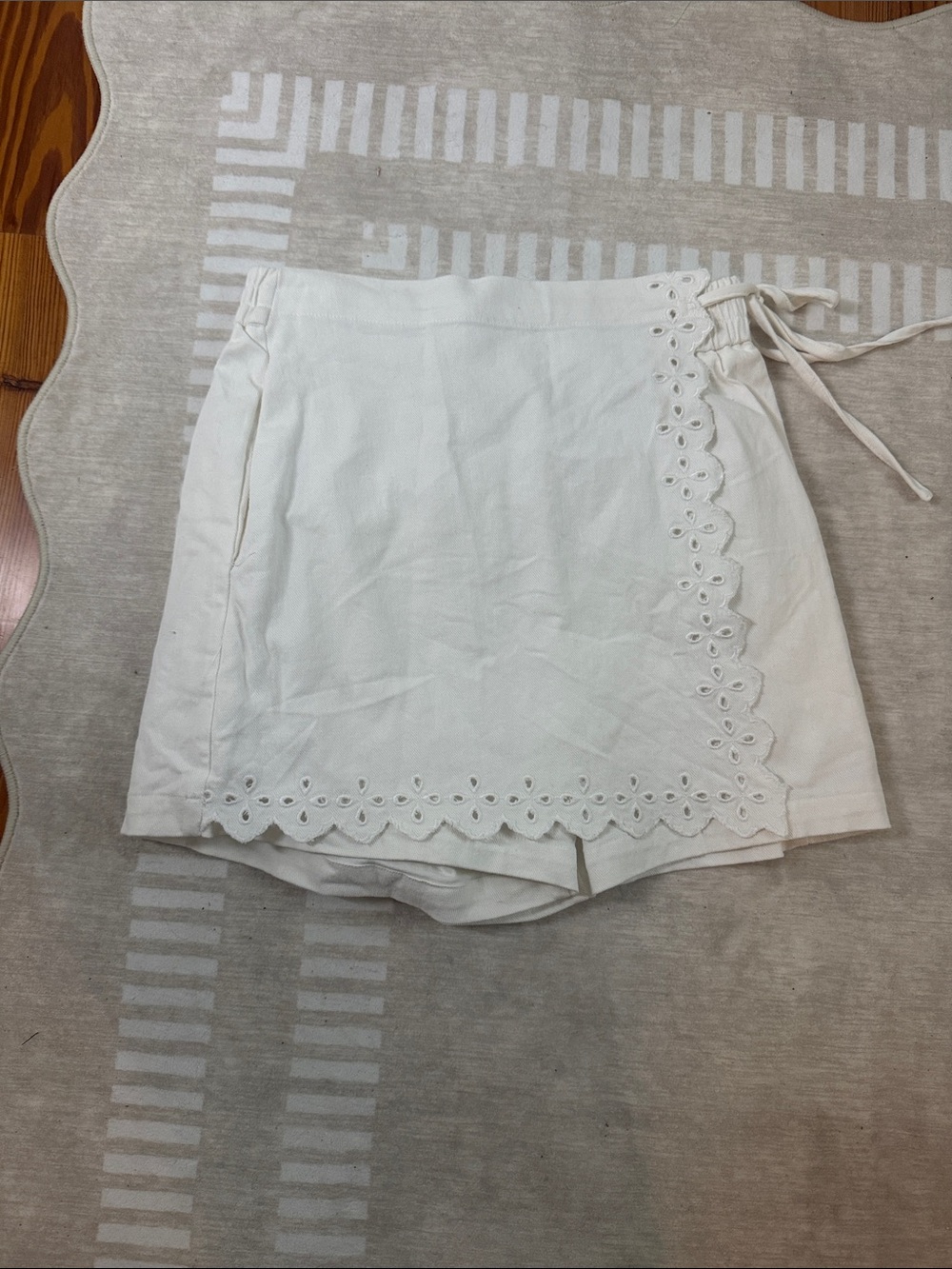 entro White Eyelet Wrap Skort with Side Tie